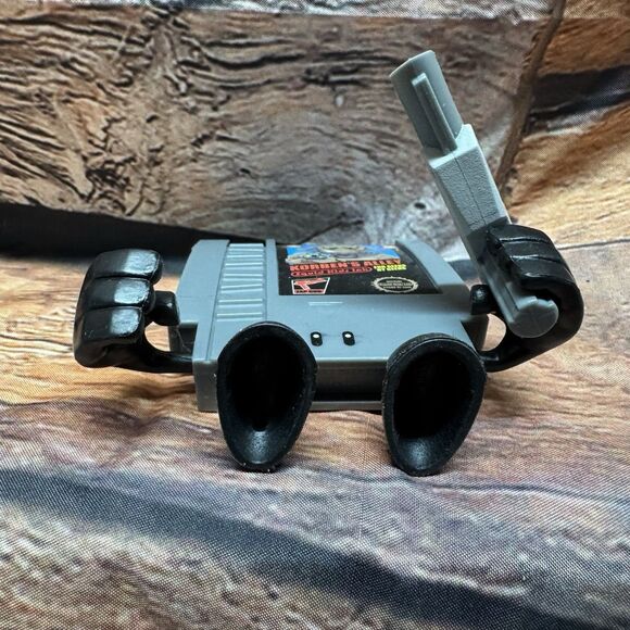 Loot Crate Exclusive 10-Doh! Korben's Alley Vinyl Figure by Squid Kids Ink - Picture 7 of 7